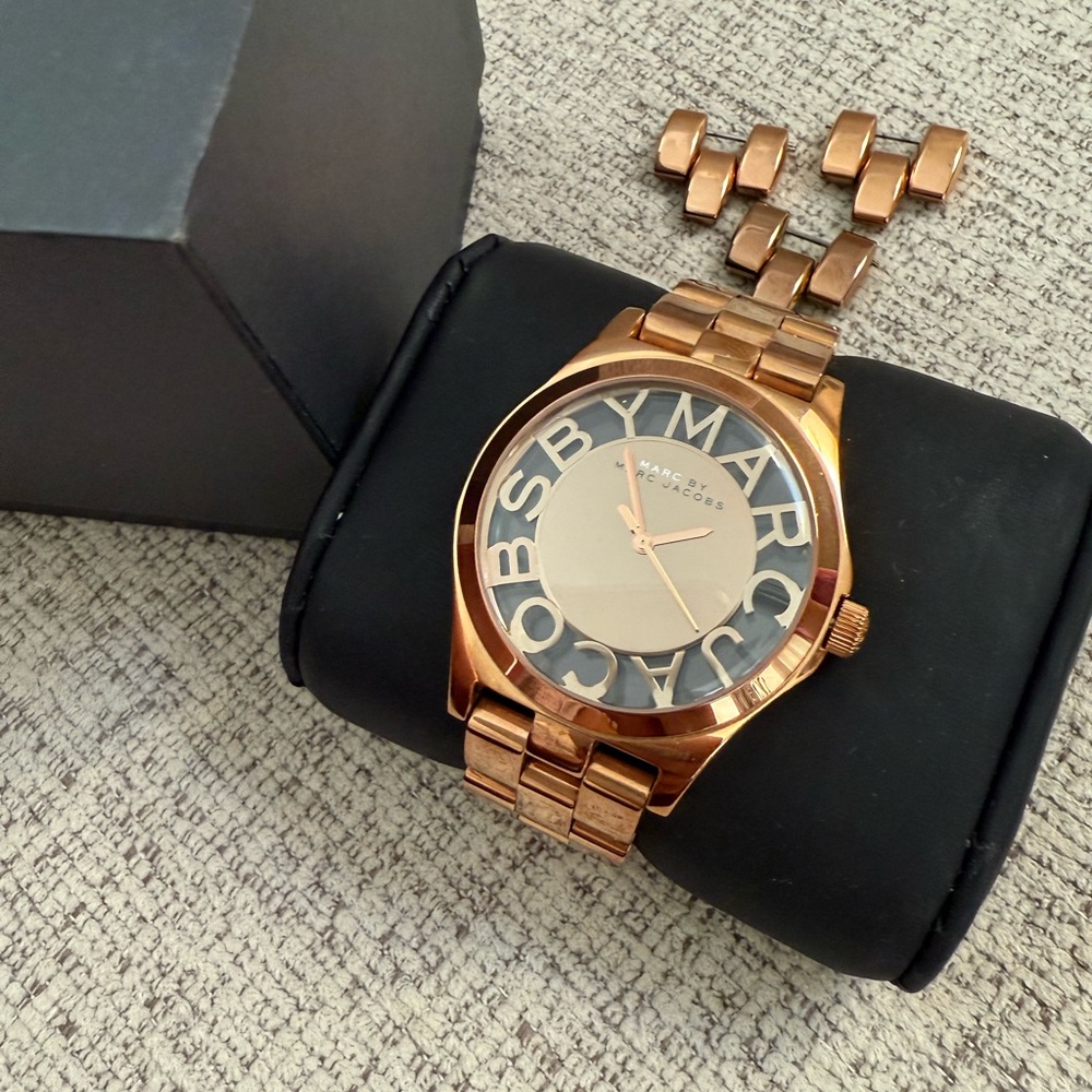 Marc Jacobs Rose Gold-tone Logo Bracelet Watch